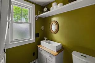 94 Town Hill St, Quincy, MA 02169 - Photo 26