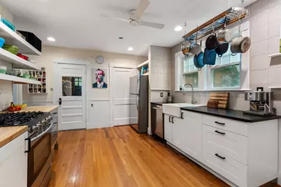 94 Town Hill St, Quincy, MA 02169 - Photo 12