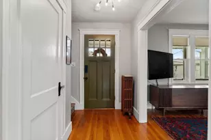 94 Town Hill St, Quincy, MA 02169 - Photo 6