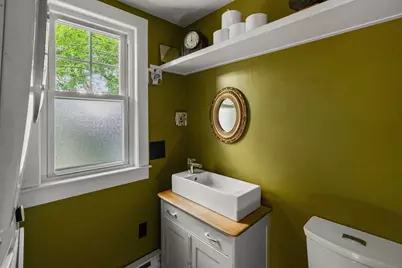 94 Town Hill St, Quincy, MA 02169 - Photo 26