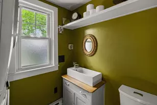 94 Town Hill St, Quincy, MA 02169 - Photo 26
