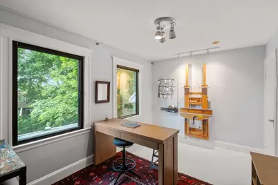 94 Town Hill St, Quincy, MA 02169 - Photo 24