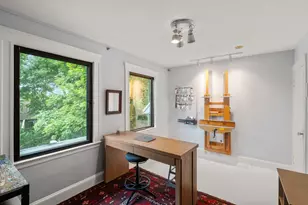 94 Town Hill St, Quincy, MA 02169 - Photo 24