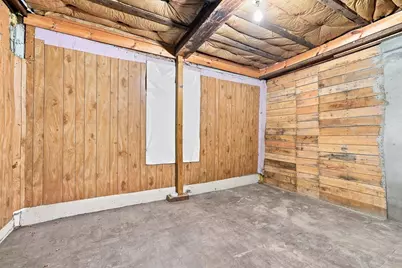 28 Tremont St, Athol, MA 01331 - Photo 30