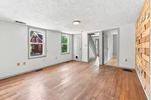 28 Tremont St, Athol, MA 01331 - Photo 10