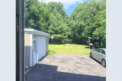 25 Eastern Ave, Beverly, MA 01915 - Photo 4