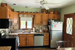 25 Eastern Ave, Beverly, MA 01915 - Photo 10