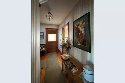 25 Eastern Ave, Beverly, MA 01915 - Photo 8