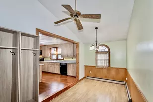 15 Kenwood St, Westfield, MA 01085 - Photo 10