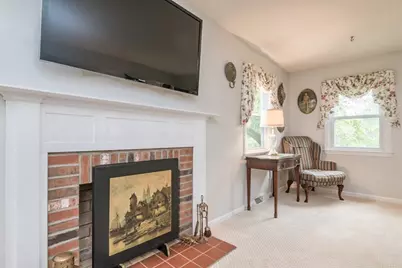 49 Quinnehtuk Rd, Longmeadow, MA 01106 - Photo 8