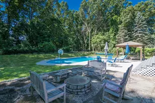 49 Quinnehtuk Rd, Longmeadow, MA 01106 - Photo 4