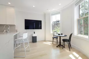 53 Rutland Sq, Boston, MA 02118 - Photo 2