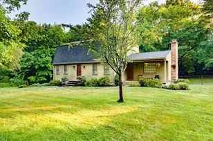 231 Edgewood Rd, West Springfield, MA 01089 - Photo 2