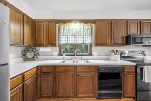 231 Edgewood Rd, West Springfield, MA 01089 - Photo 12