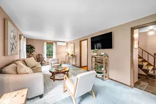 231 Edgewood Rd, West Springfield, MA 01089 - Photo 4