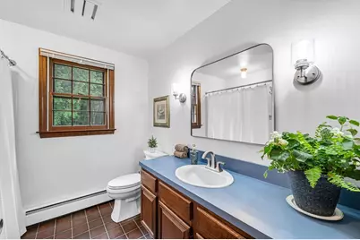 231 Edgewood Road, West Springfield, MA 01089 - Photo 22