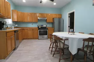 26 Edward St, New Bedford, MA 02740 - Photo 6
