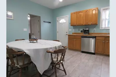 26 Edward St, New Bedford, MA 02740 - Photo 8