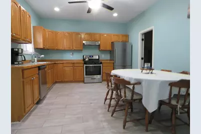 26 Edward St, New Bedford, MA 02740 - Photo 6