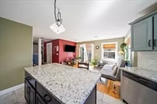 53 West St, Middleborough, MA 02346 - Photo 6