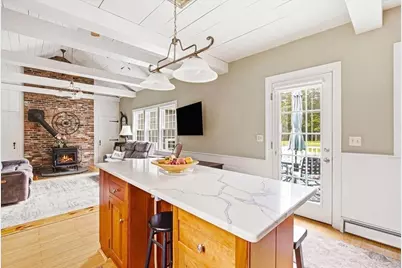9 Lake St, Plympton, MA 02367 - Photo 6