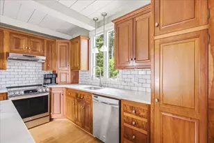 9 Lake St, Plympton, MA 02367 - Photo 8