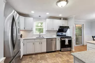 2 Purcell Dr, Chelmsford, MA 01824 - Photo 12