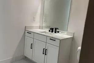 385 Worthington St, Springfield, MA 01103 - Photo 6