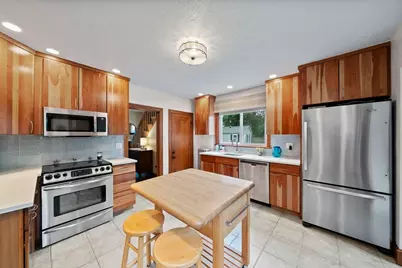 310 W Main St, Avon, MA 02322 - Photo 4