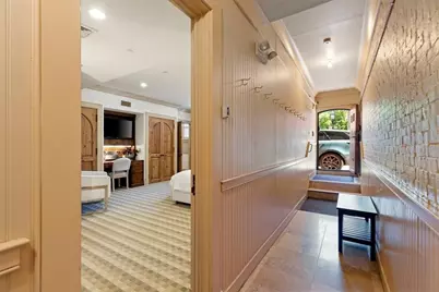 23-25 Beaver Place, Boston, MA 02108 - Photo 34