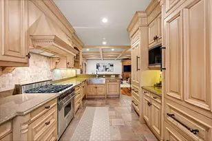 23-25 Beaver Pl, Boston, MA 02108 - Photo 16