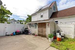 11 Jackson St, Saugus, MA 01906 - Photo 28