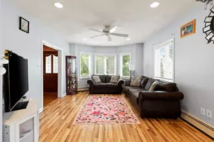 11 Jackson St, Saugus, MA 01906 - Photo 6