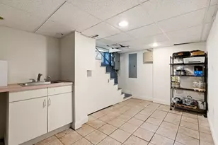 11 Jackson St, Saugus, MA 01906 - Photo 26