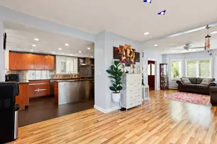 11 Jackson St, Saugus, MA 01906 - Photo 10