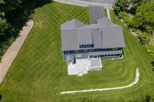 121 Lexington St, Burlington, MA 01803 - Photo 6