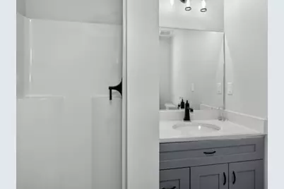 121 Lexington St, Burlington, MA 01803 - Photo 30