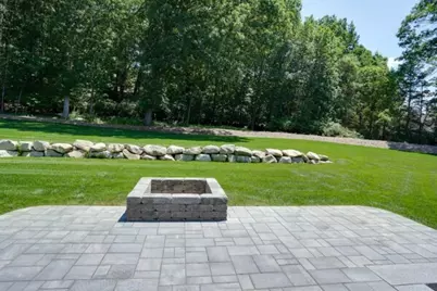 121 Lexington St, Burlington, MA 01803 - Photo 34