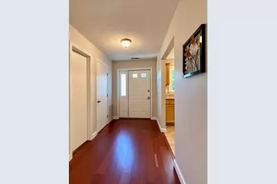 162 Prospect Ave #7, Northampton, MA 01060 - Photo 2