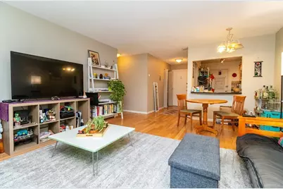 804 Centre Street #208, Boston, MA 02130 - Photo 2