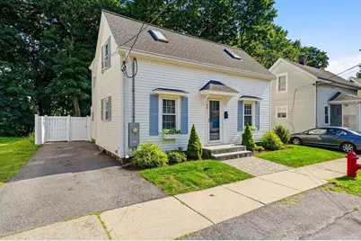 46 Clark St, Winchester, MA 01890 - Photo 2