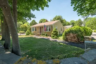173 Main St, Rockport, MA 01966 - Photo 2