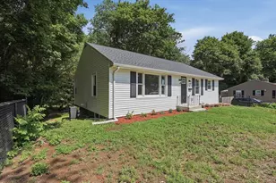 11 Dale St, Spencer, MA 01562 - Photo 2