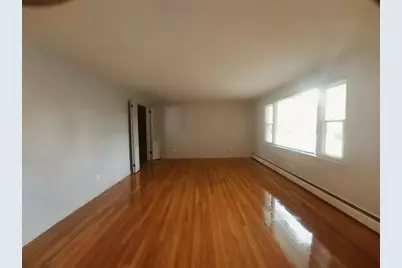 68 Dayton St, Springfield, MA 01118 - Photo 8