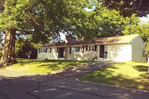 68 Dayton St, Springfield, MA 01118 - Photo 4
