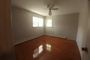 68 Dayton St, Springfield, MA 01118 - Photo 16