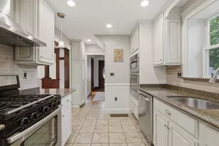 6 Findlay St, Wakefield, MA 01880 - Photo 16