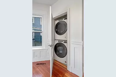 305 Medford St #1, Somerville, MA 02143 - Photo 8
