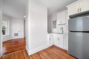 305 Medford St, Somerville, MA 02143 - Photo 2