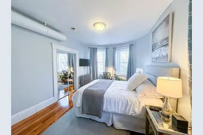 636 Washington St #1, Brookline, MA 02446 - Photo 6